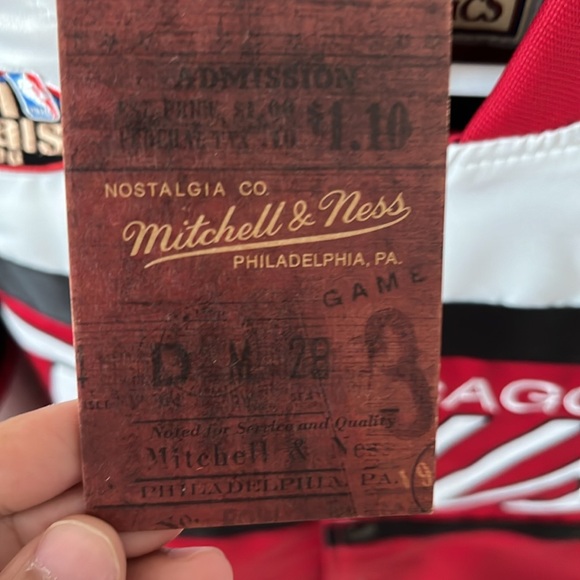 Chicago bulls jacket - Picture 5 of 6